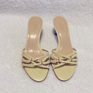 Loft Ann Taylor Cream Colored Leather Sandals